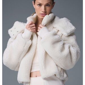 ALO Yoga Cream Sherpa Jacket